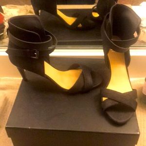 Joe’s black denim heel Marcy 6.5